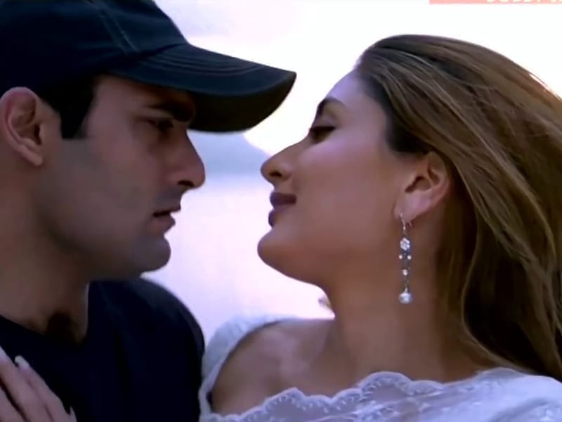 Kareena Kapoor Www Sex Fuking Video - 10 Times Kareena's Movies Were Fashion Goals - The Channel 46